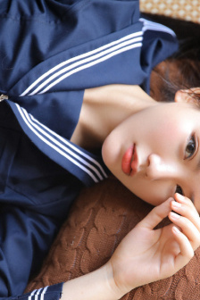 调教拨开两唇打花蒂戒尺